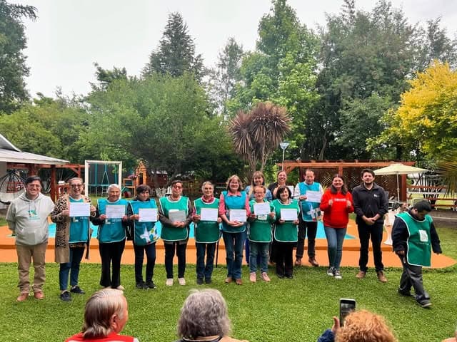 Equipo Salas AM en terreno